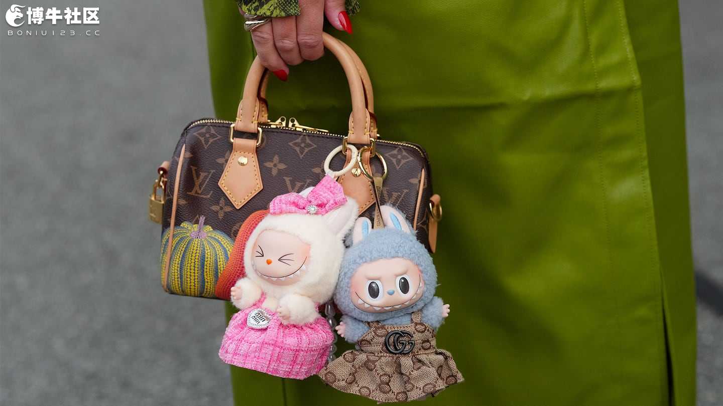 泡泡玛特新品迷你Labubu在中国瞬间售罄