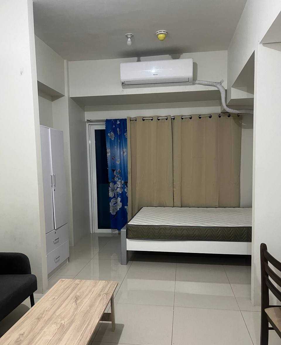 184859fj52zha18k013guu.jpg