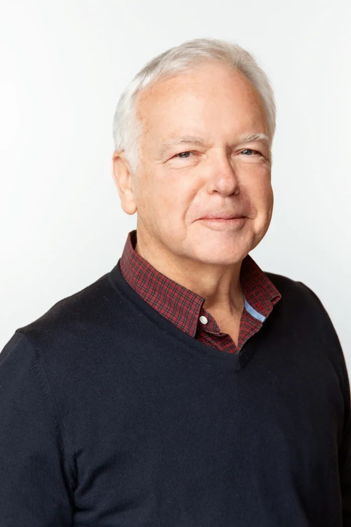 Michael-Tobin-CEO-of-Continent-8-named-among-the-Trusted-10-global-tech-leaders-696x1044.webp.jpg