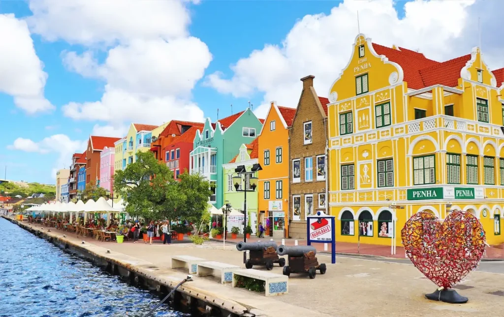 Willemstad-Curacao-1-1024x645.webp.jpg