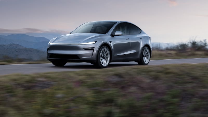 特斯拉推出低价版Model Y，力图重振销量